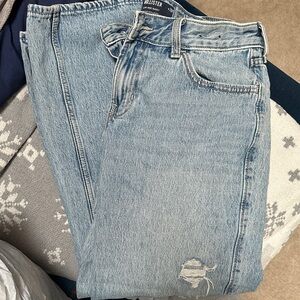 Hollister Women's Light Wash Straight Leg Jeans